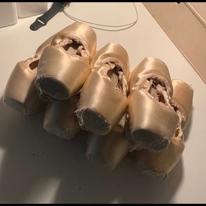 RESERVED pointe shoe lot